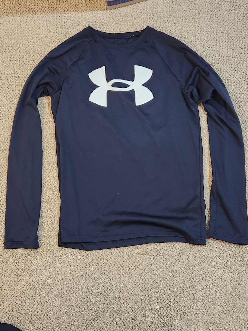 Brand New No Tags Boys Under Armour Size Youth Large Long Sleeve Shirt